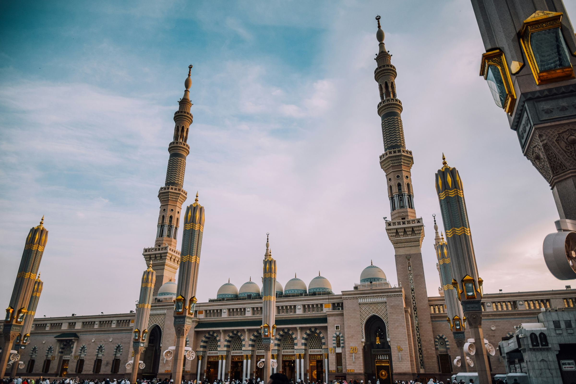 Madinah at sunset — Al-Masjid an-Nabawi